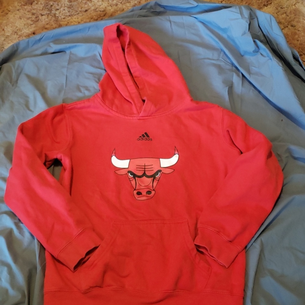 Adidas Chicago bulls hoodie youth M(10/12)
